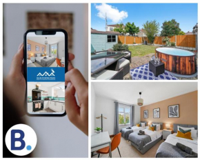 4 Bed Luxury Design House By Blue Puffin Stays with Hot tub, Foosball & Parking